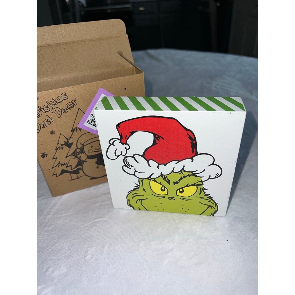 Grinch sign 5”x5”